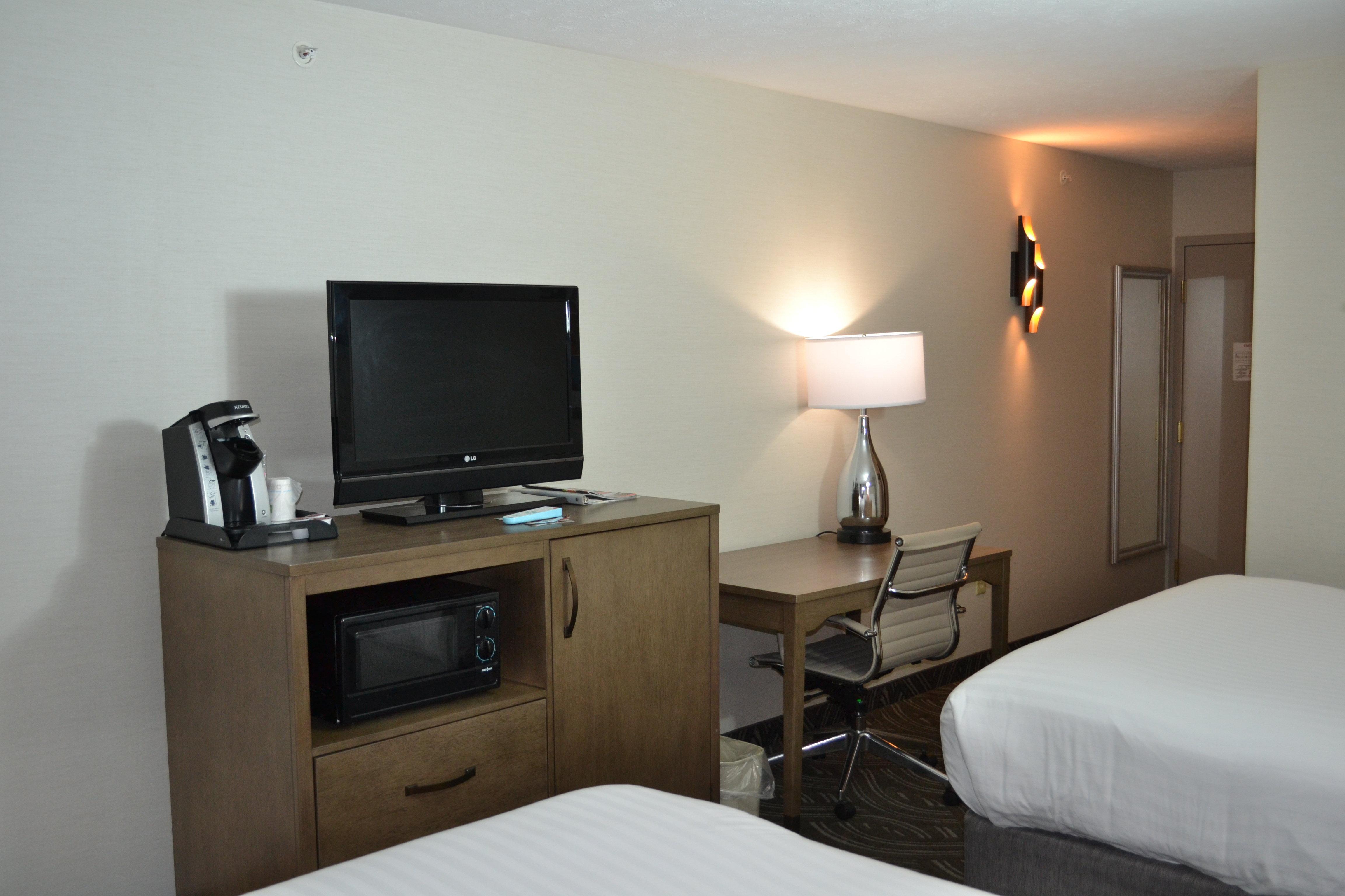 Holiday Inn Express Hotel & Suites Kent State University Exteriör bild